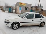 Opel Vectra 1998 года за 900 000 тг. в Актобе – фото 3