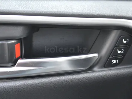 Toyota RAV4 Luxe 2021 года за 13 900 000 тг. в Шымкент – фото 22
