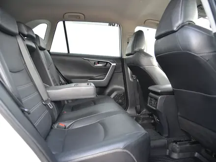 Toyota RAV4 Luxe 2021 года за 13 900 000 тг. в Шымкент – фото 7