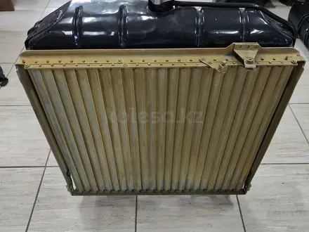 Радиатор охлаждения и отопителя за 1 000 тг. в Алматы