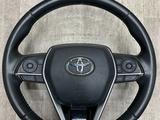 Toyota Camry Руль оригинал за 80 000 тг. в Алматы