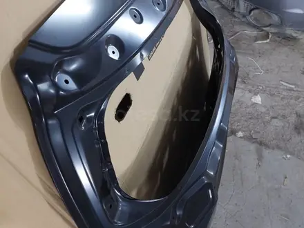 Дверь багажника на Toyota Rav4 за 320 000 тг. в Алматы – фото 6