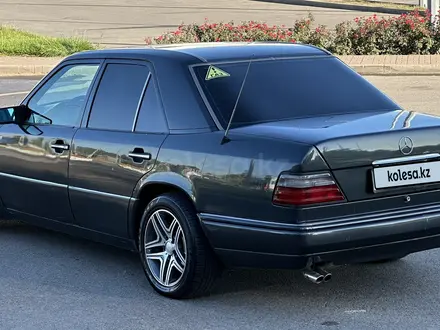 Mercedes-Benz E 280 1994 года за 2 500 000 тг. в Алматы – фото 23