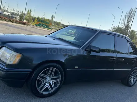 Mercedes-Benz E 280 1994 года за 2 500 000 тг. в Алматы – фото 29