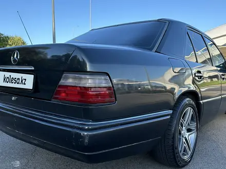 Mercedes-Benz E 280 1994 года за 2 500 000 тг. в Алматы – фото 38