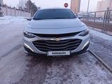 Chevrolet Malibu 2021 года за 11 150 000 тг. в Астана