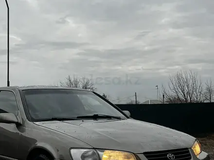 Toyota Camry 1998 года за 4 150 000 тг. в Семей – фото 4