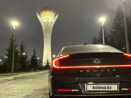 Hyundai Sonata 2019 года за 11 000 000 тг. в Астана – фото 2