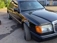 Mercedes-Benz E 220 1991 годаүшін1 700 000 тг. в Усть-Каменогорск