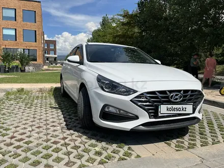 Hyundai i30 2023 года за 9 650 000 тг. в Алматы – фото 2