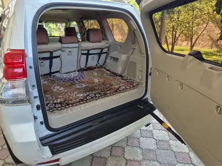 Toyota Land Cruiser Prado 2013 года за 18 100 000 тг. в Тараз – фото 13