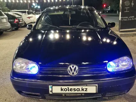 Volkswagen Golf 1998 года за 1 100 000 тг. в Уральск
