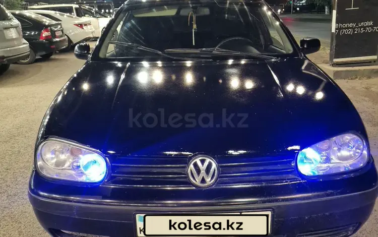 Volkswagen Golf 1998 года за 1 100 000 тг. в Уральск