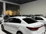 Kia Rio 2021 года за 6 800 000 тг. в Шымкент – фото 2