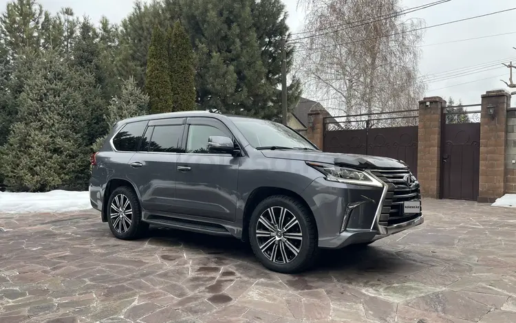 Lexus LX 570 2017 годаүшін55 000 000 тг. в Алматы