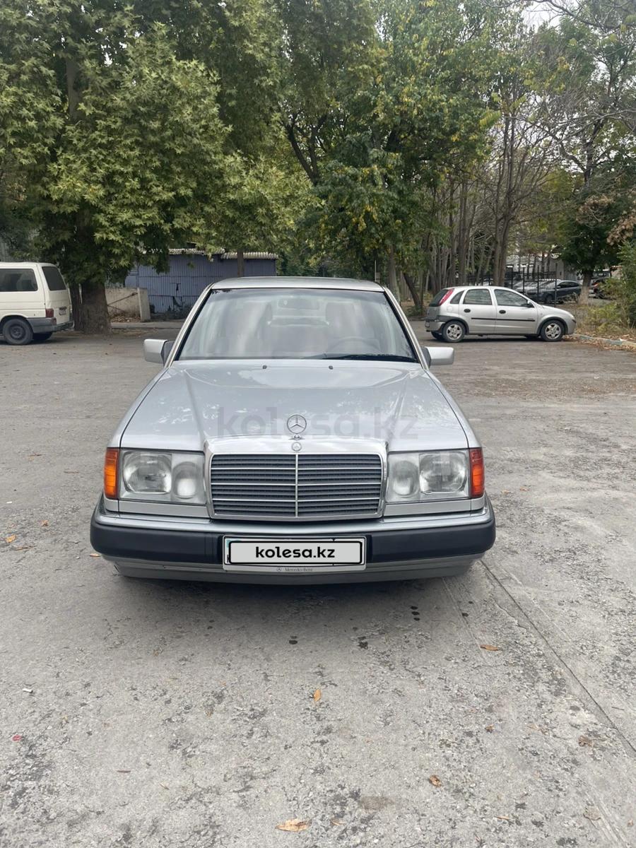 Mercedes-Benz E 280 1992 г.