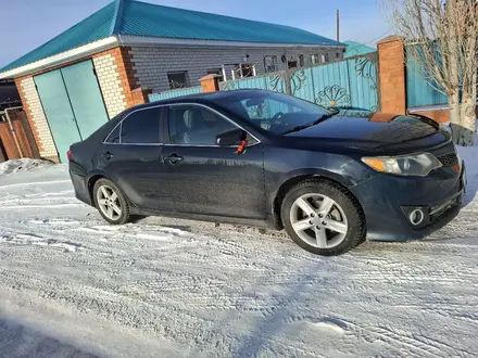 Toyota Camry 2011 года за 6 700 000 тг. в Актобе – фото 2