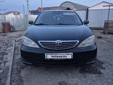 Toyota Camry 2004 года за 3 800 000 тг. в Актобе