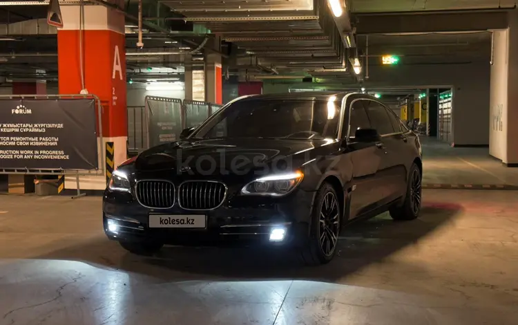BMW 750 2013 года за 14 500 000 тг. в Алматы
