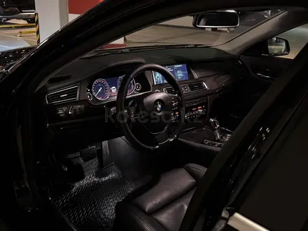 BMW 750 2013 года за 14 500 000 тг. в Алматы – фото 12