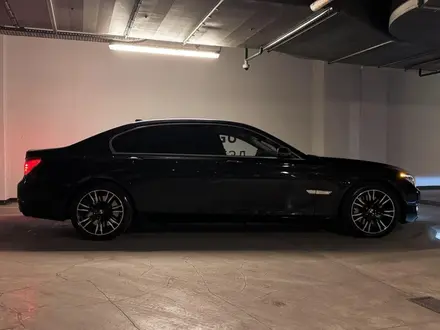 BMW 750 2013 года за 14 500 000 тг. в Алматы – фото 11