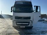 Volvo  FH 2013 года за 33 000 000 тг. в Семей