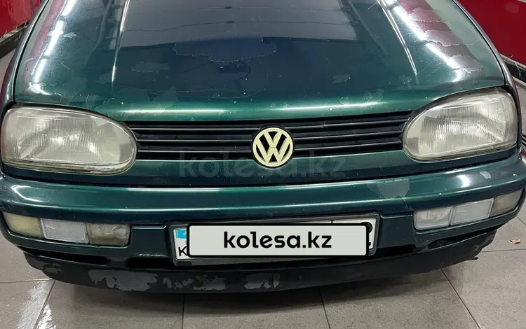 Volkswagen Golf 1996 годаүшін2 000 000 тг. в Алматы