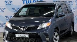 Toyota Sienna 2016 года за 14 150 000 тг. в Шымкент