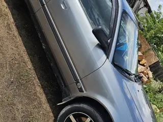 Audi 100