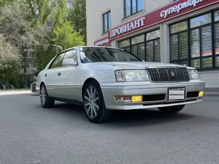 Toyota Crown 2000 года за 4 370 000 тг. в Уральск – фото 2