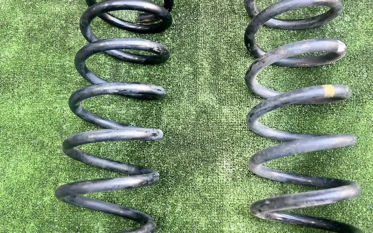 Задний Пружина Ниссан Мистрал R-20кузов за 1 000 тг. в Алматы