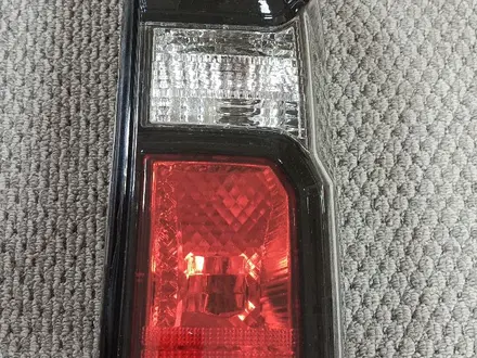 Задние фонари Nissan Patrol 2004- за 32 000 тг. в Астана – фото 2