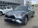 Toyota Highlander 2023 года за 26 500 000 тг. в Астана