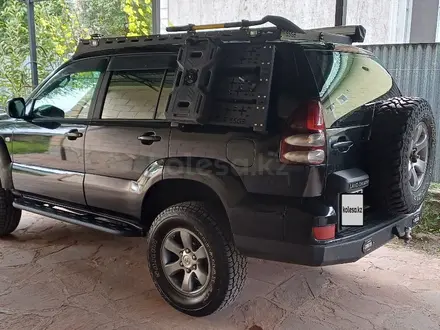 Toyota Land Cruiser Prado 2003 года за 8 700 000 тг. в Алматы – фото 2