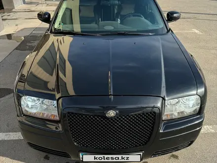 Chrysler 300C 2005 года за 4 700 000 тг. в Шымкент – фото 4