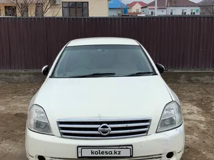 Nissan Teana 2003 года за 1 800 000 тг. в Атырау – фото 2