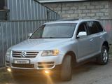 Volkswagen Touareg 2005 годаүшін2 600 000 тг. в Алматы