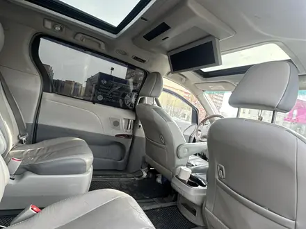 Toyota Sienna 2014 года за 12 300 000 тг. в Актобе – фото 11