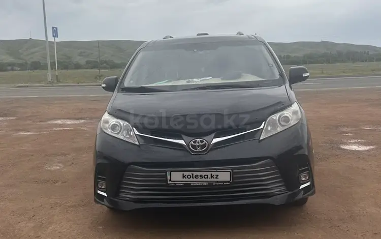 Toyota Sienna 2014 года за 12 300 000 тг. в Актобе