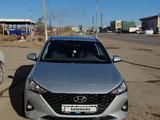 Hyundai Accent 2020 года за 7 100 000 тг. в Жезказган – фото 2