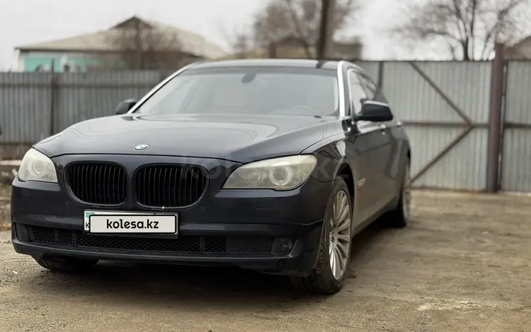 BMW 740 2010 годаfor7 800 000 тг. в Атырау