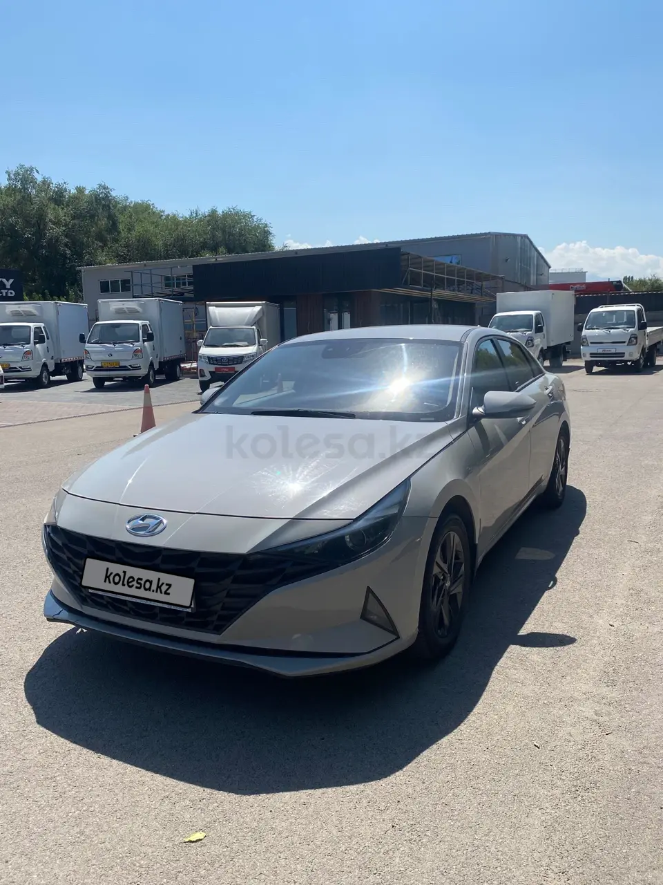 Hyundai Elantra, 2023