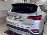Hyundai Santa Fe 2018 годаүшін11 000 000 тг. в Семей – фото 3
