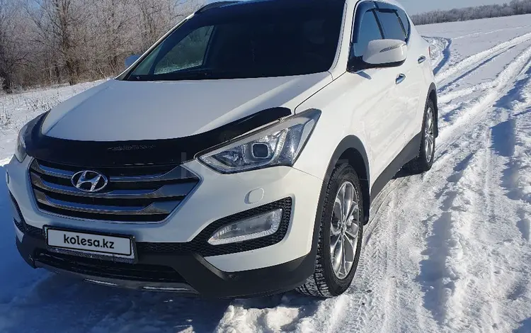 Hyundai Santa Fe 2012 годаfor9 800 000 тг. в Аксай