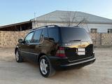 Mercedes-Benz ML 320 2001 годаүшін4 450 000 тг. в Жанаозен – фото 4