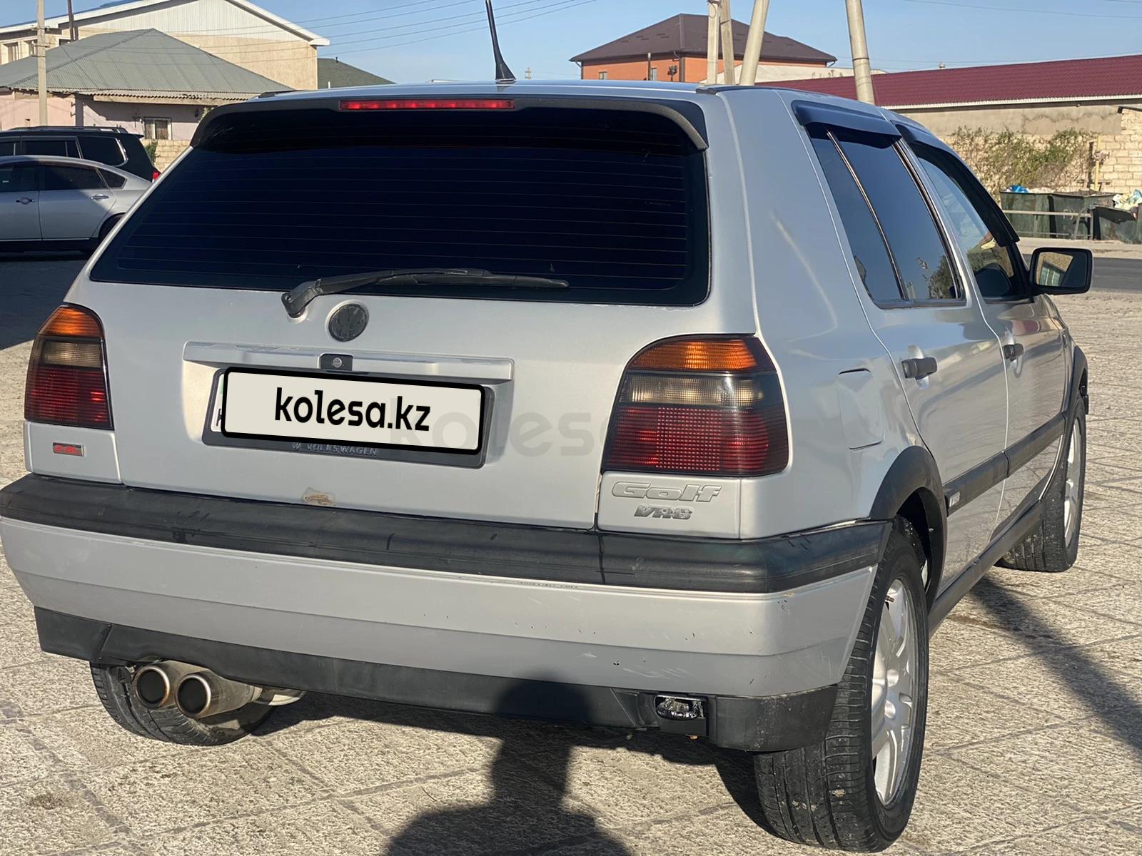 Volkswagen Golf 1994 г.