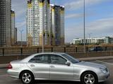 Mercedes-Benz E 240 2002 годаүшін5 500 000 тг. в Караганда – фото 4