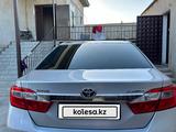 Toyota Camry 2014 года за 10 000 000 тг. в Туркестан – фото 2