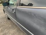 Mercedes-Benz E 230 1996 года за 990 000 тг. в Астана – фото 3