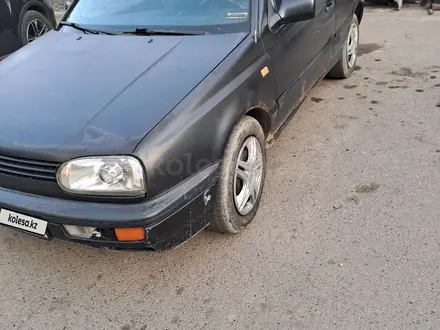 Volkswagen Golf 1993 года за 950 000 тг. в Алматы